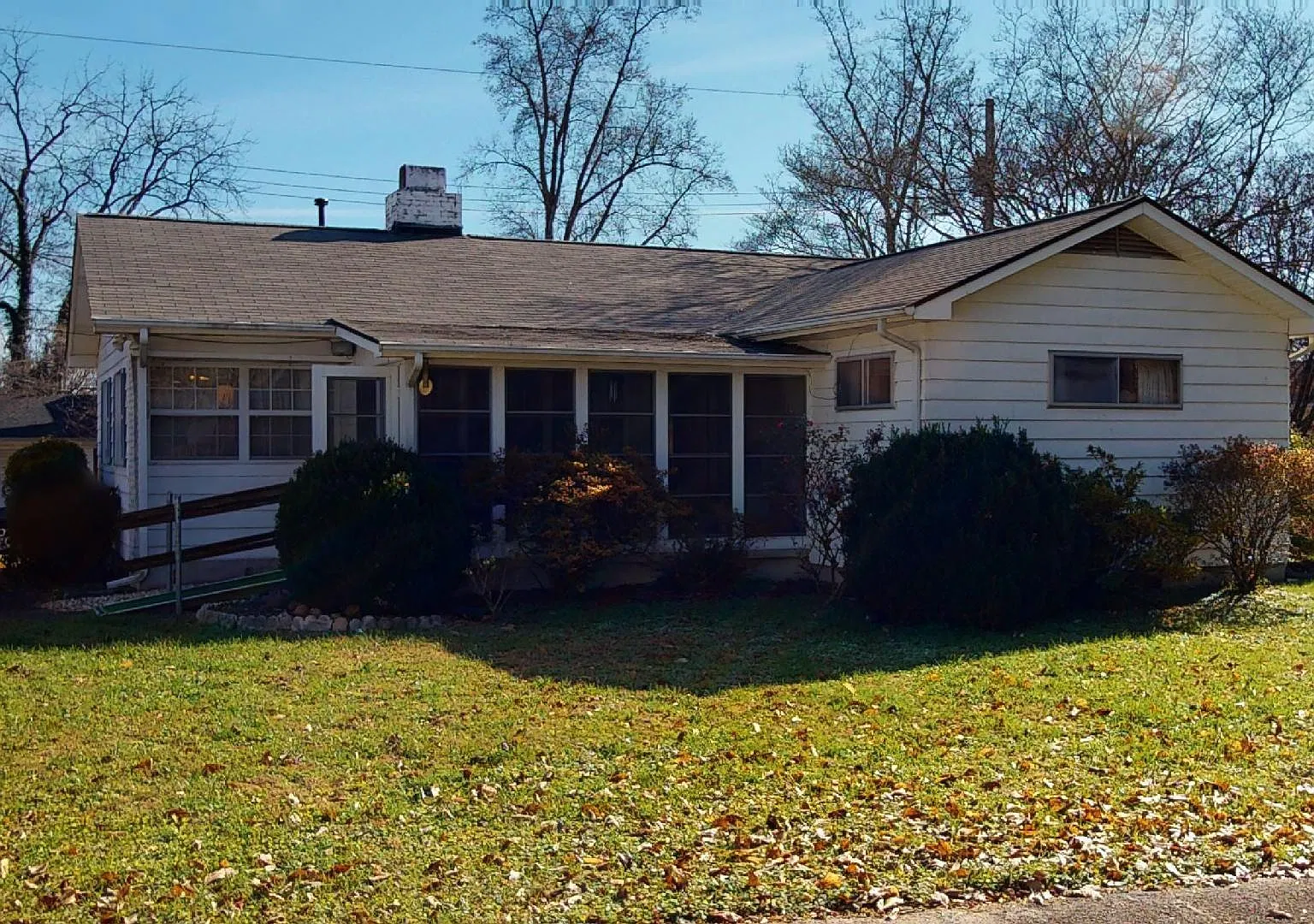 3 bed, 1300 sqft, $2,100 — Photo 4