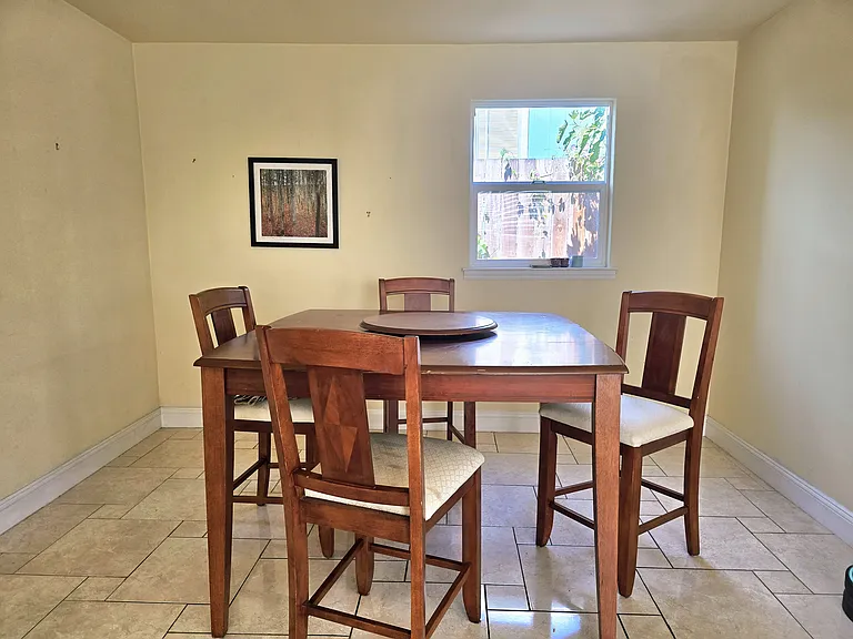 524 Oakland Ave — Photo 12