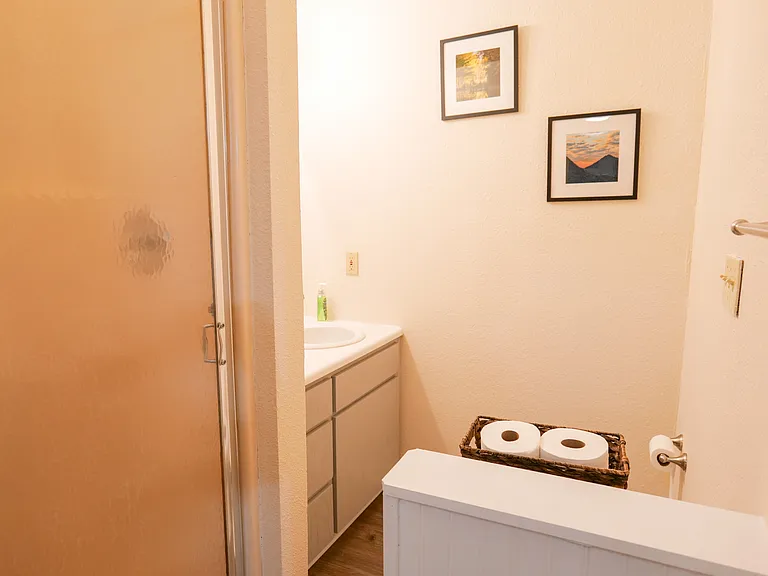 10201 Shane Dr — Photo 13