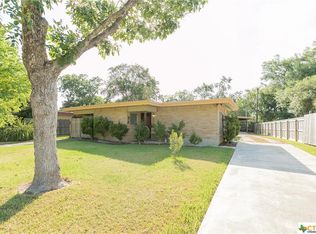 4712 Dahlia Ln, Victoria, TX 77904