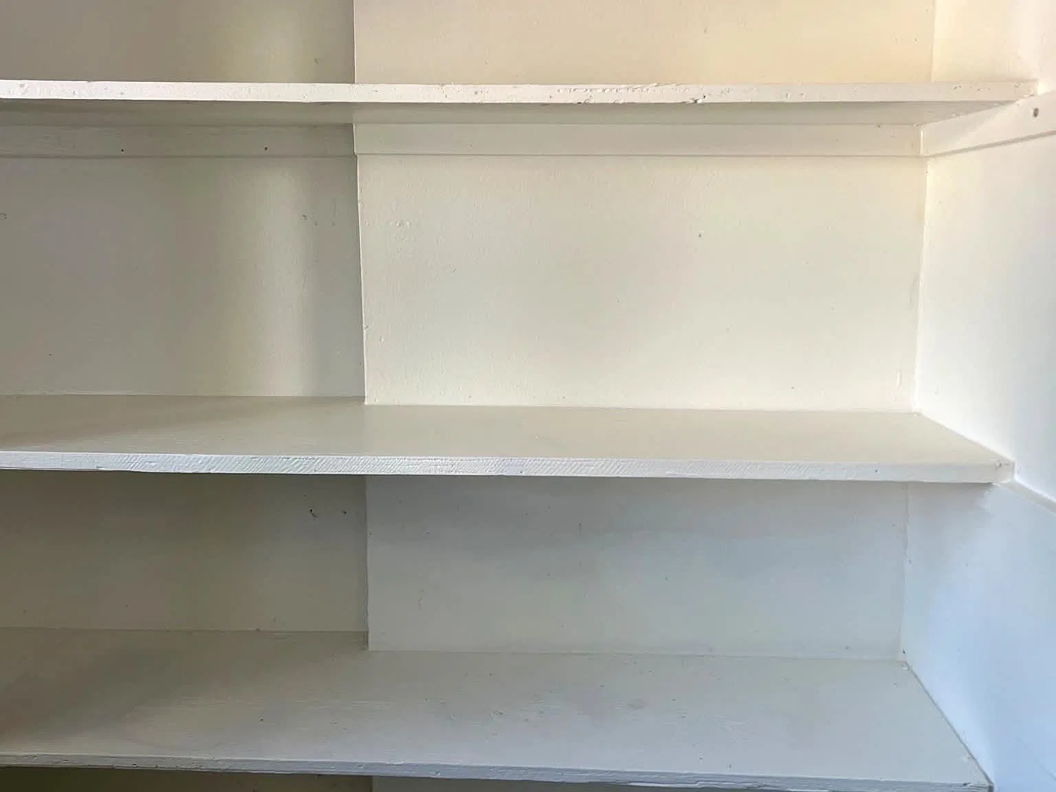 6 bed, 2700 sqft, $3,000 — Photo 3