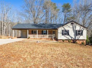 706 Wilkins St, Mayodan, NC 27027