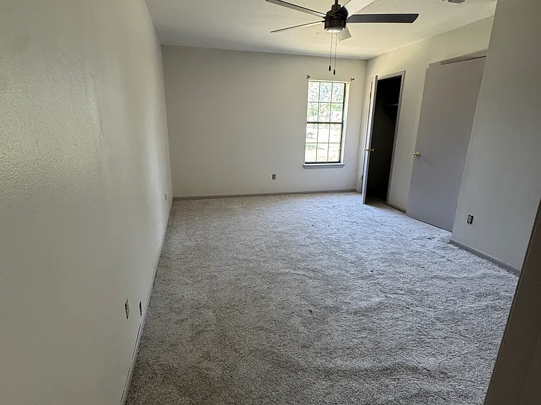210 Tatom Ave — Photo 7