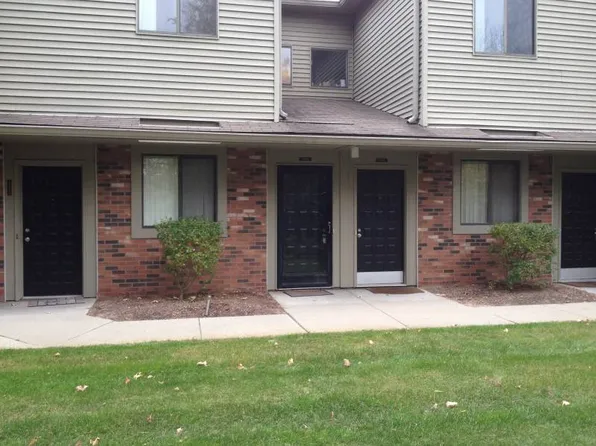 21980 Indian Creek Dr #1, Farmington Hills, MI 48335