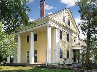62 Walnut Park #A, Newton, MA 02458