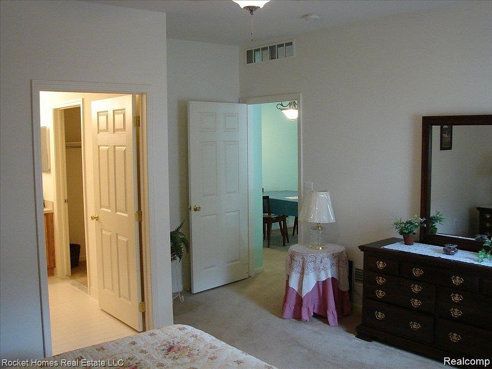11840 Farmington Rd #59, photo 10