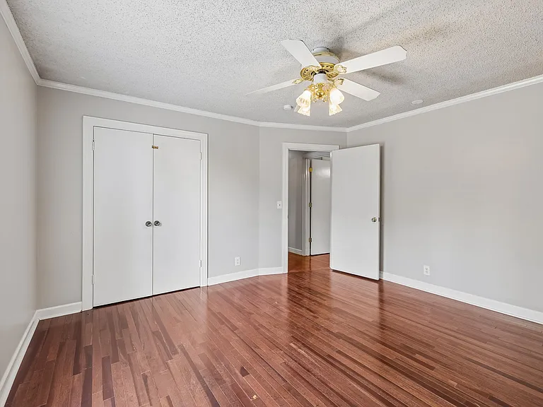 326 Draper Cir — Photo 32