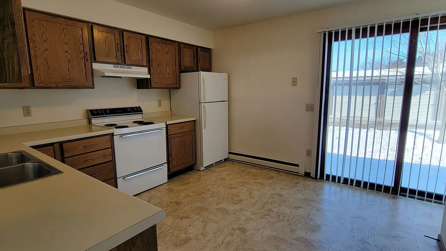 Bowman Lane Townhouses — Photo 4