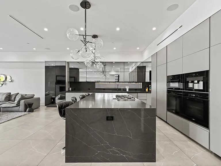 12125 W Sunset Blvd — Photo 10