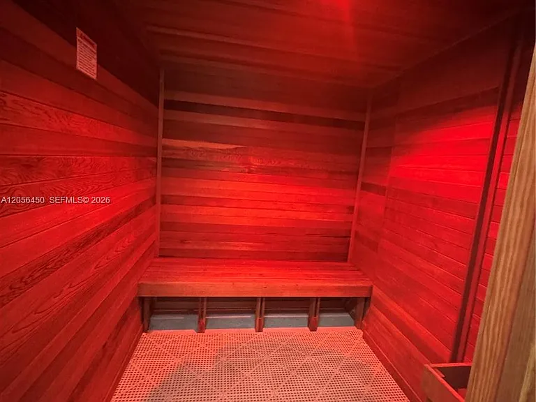 3000 NE 188th St #707 — Photo 37
