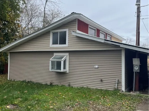 391 Canal Dr E, Macedon, NY 14502