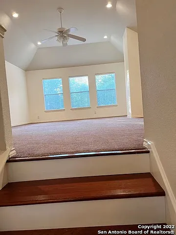 1321 Holmes Ln — Photo 23