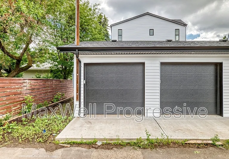 14510 95th Ave NW #MAIN FLOOR — Photo 47