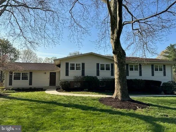 12420 Deoudes Rd, Boyds, MD 20841