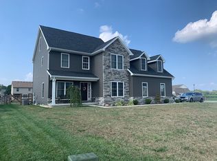 6336 Whitehouse Valley Dr, Whitehouse, OH 43571
