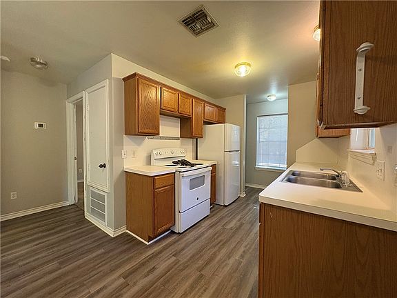 5th image of 2116 Hidden Hollow Cir #A