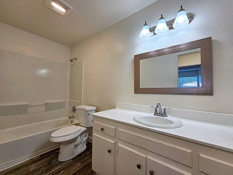 Greentree Apartments — Photo 24