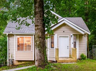 4428 Lucy Ln, Snellville, GA
