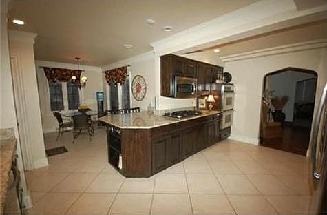 5th image of 5558 Crestwood Dr
