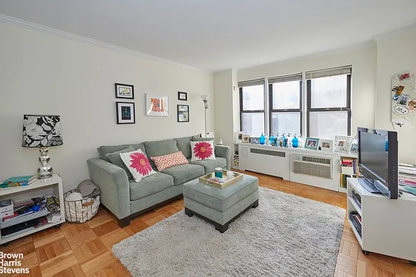 Rented by Brown Harris Stevens | media 7