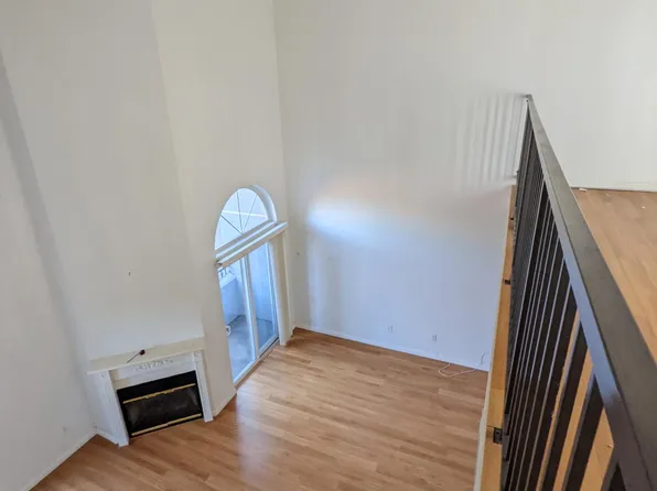 811 N Hayworth Ave APT 203, Los Angeles, CA 90046