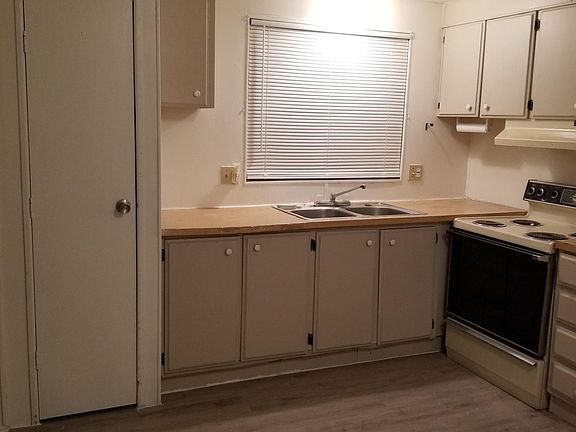 5th image of 407 N Pinal St #3