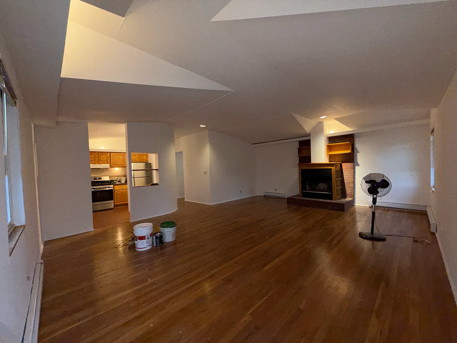 2 bed, 1250 sqft, $4,000 — Photo 1