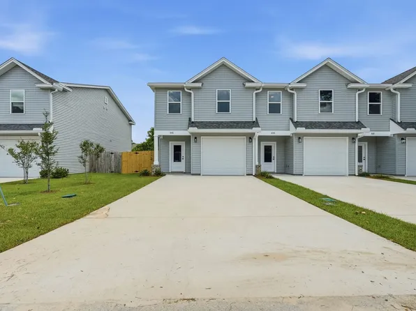 691 Woodlawn Ave, Fort Walton Beach, FL 32547