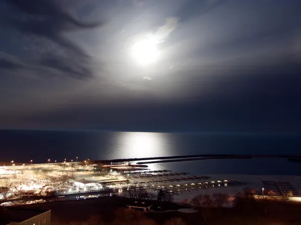 1707 N Prospect Ave #2, Milwaukee, WI 53202