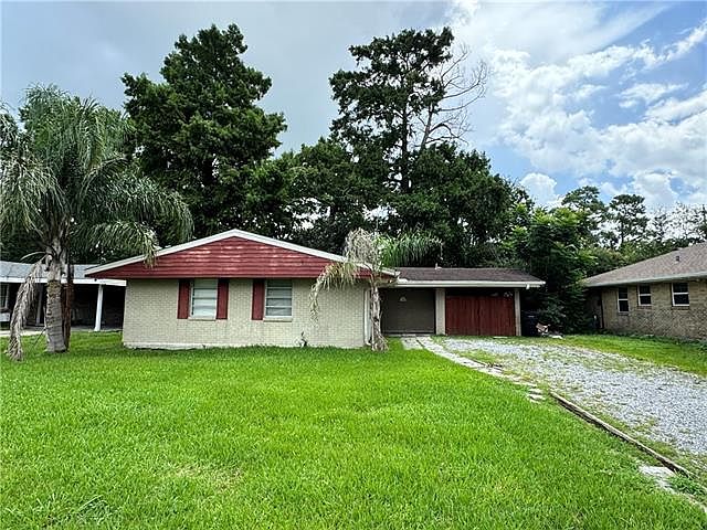 1st image of 3434 Somerset Dr