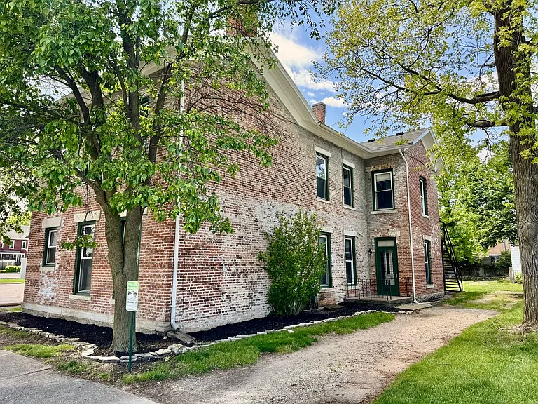 628 N Main St — Photo 13
