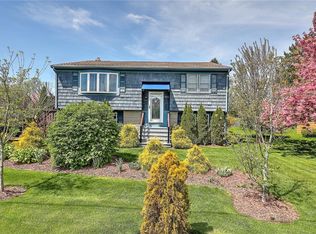 1160 Aquidneck Ave, Middletown, RI 02842