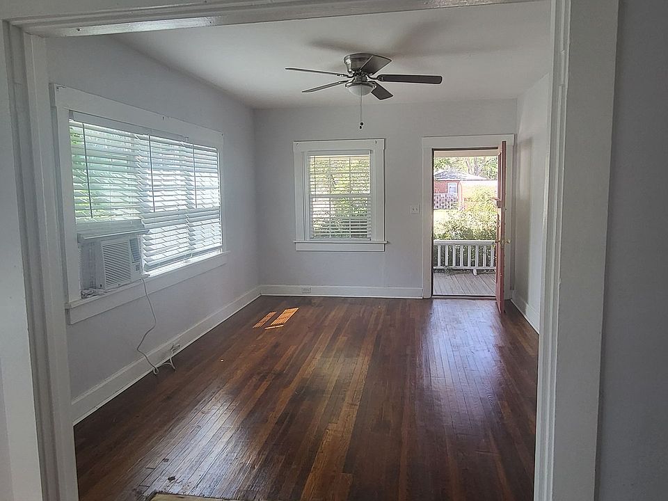 1st image of 110 SE 22nd Ave #A