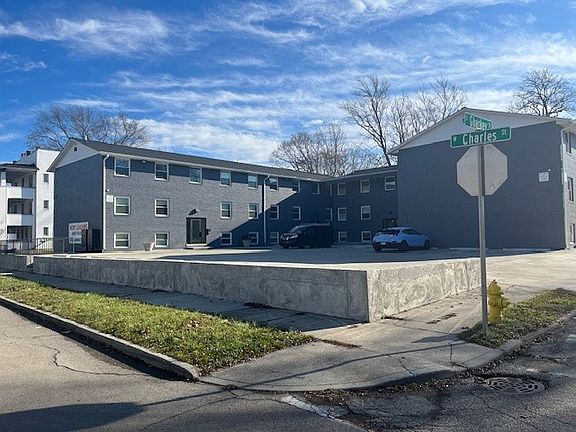 3rd image of 615 W Charles St #Streetc2