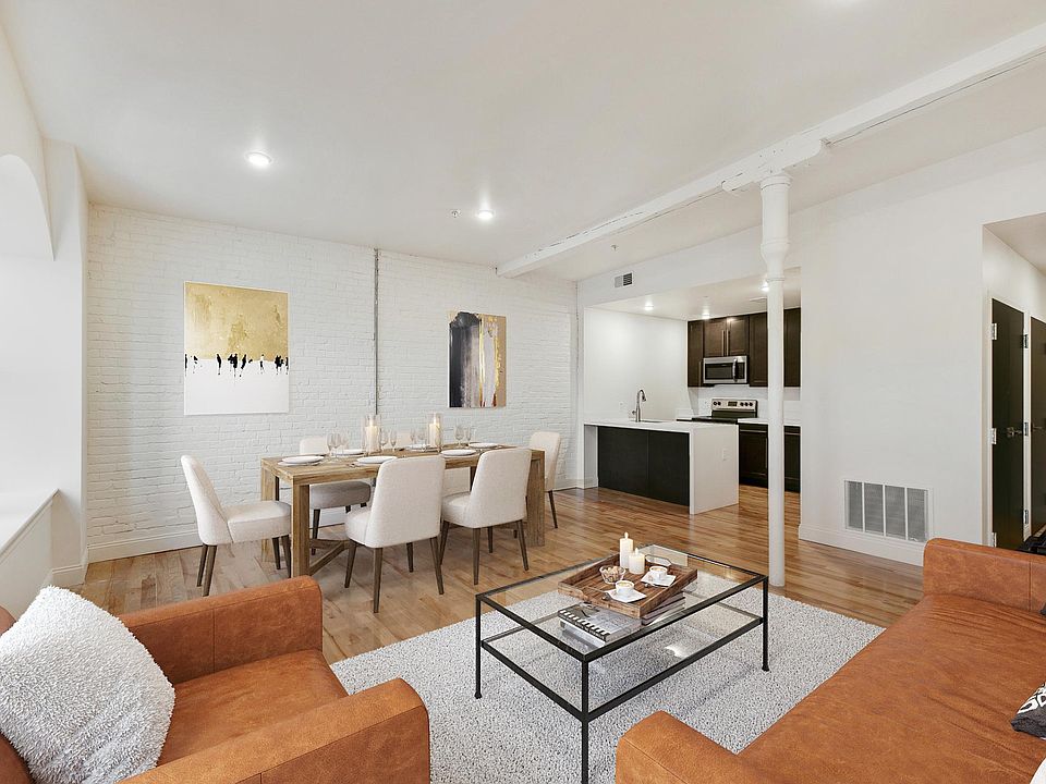 Open Floor-plan-Virtually Staged
