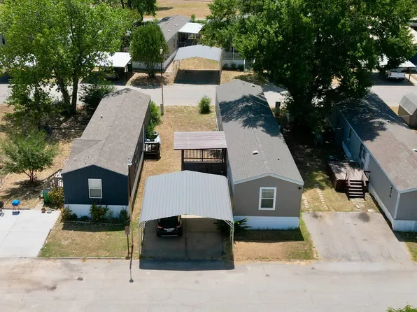 5208 Redwood Cir, Fort Worth, TX 76119