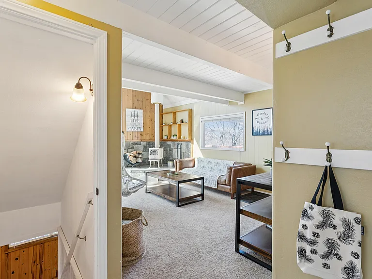 1171 N Grass Valley Rd — Photo 12