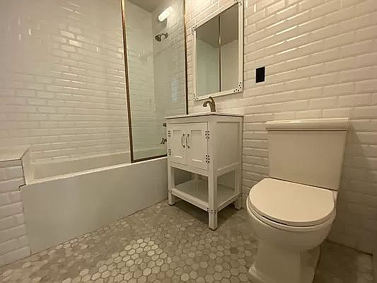 4th image of 60 Brooklyn Ave #3E