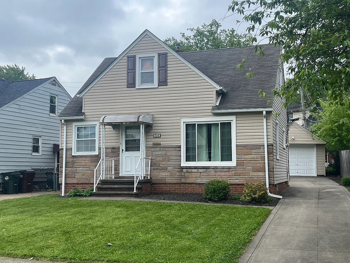 Building Photo - 6103 Allanwood Dr