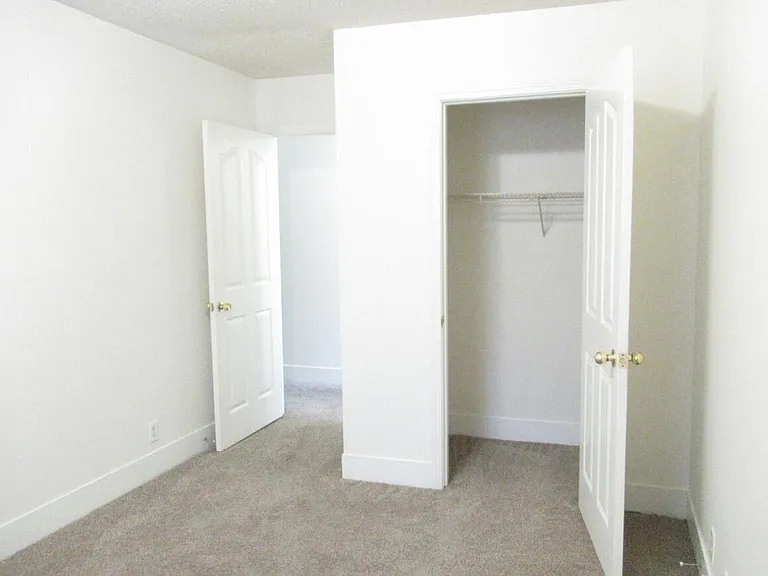970 Jessamine Trl — Photo 6