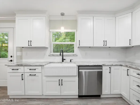 130 WIPPLETREE Court, Palatka, FL 32177