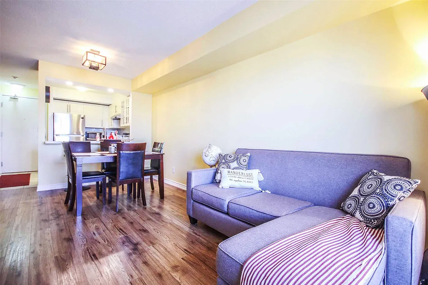 2 bed, 8350 sqft, $2,490 — Photo 3