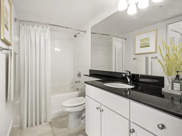 Gables Grand Plaza Apartments — Photo 70