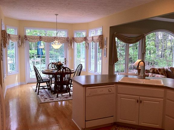 Dining Area, Kitchen