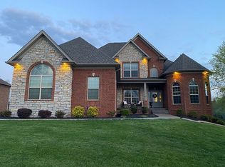 1022 Caiman Ct, Sellersburg, IN 47172