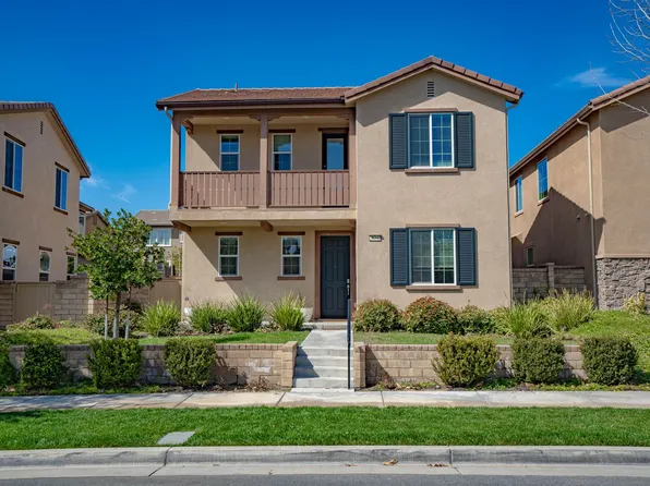 28341 Vista Del Rio Dr, Valencia, CA 91354