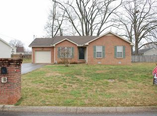 2643 Del Ray Dr, Clarksville, TN 37040