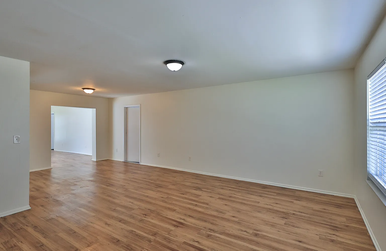 3 bed, 1514 sqft, $2,295 — Photo 4