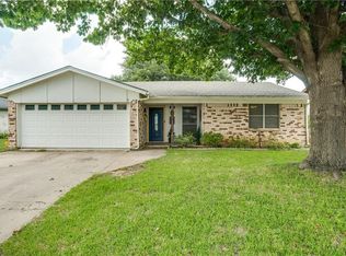 6116 Blue Spruce Cir, Haltom City, TX 76137