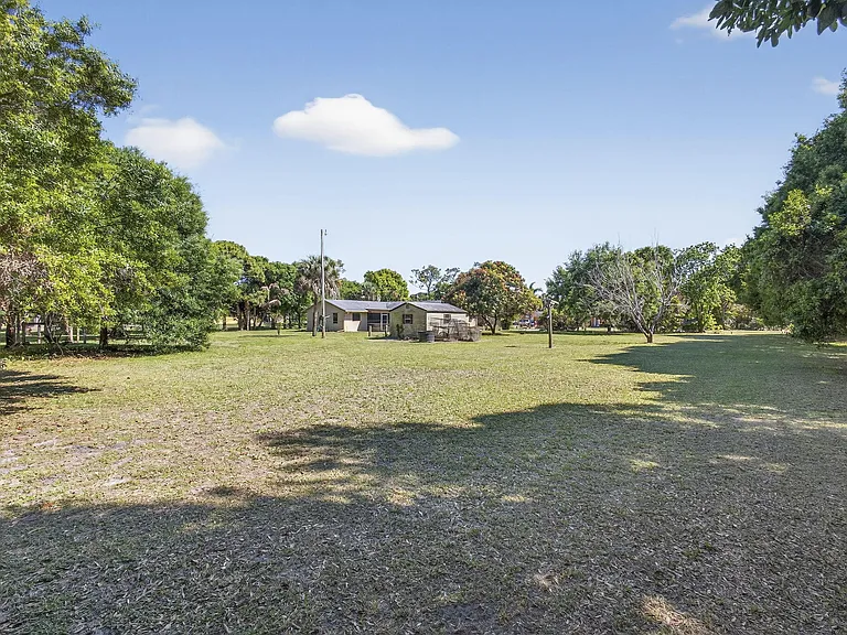 7107 181st St N — Photo 51